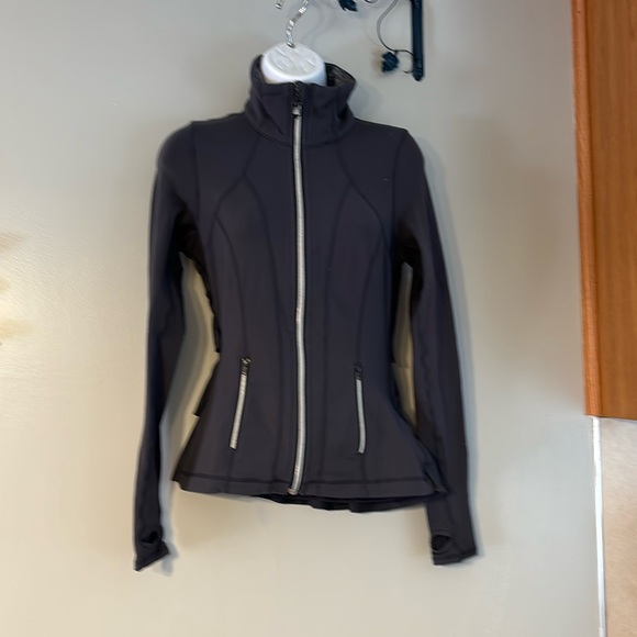 lululemon athletica Jackets & Blazers - LULULEMON DEFINE PLEAT JACKET